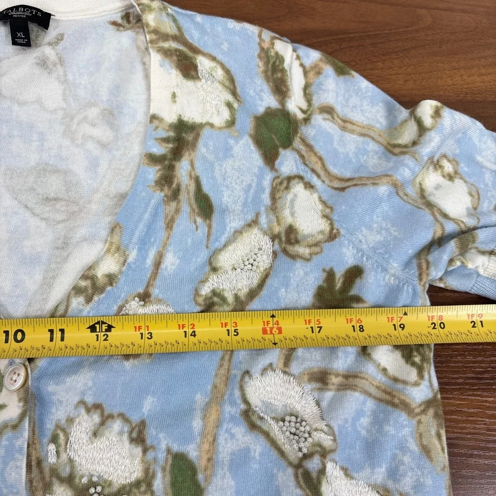 Talbots Floral Light Blue Beaded Short Sleeve‎ V Neck Cardigan Sweater XLP